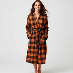 Red and black buffalo plaid women’s fleece robe with tie belt